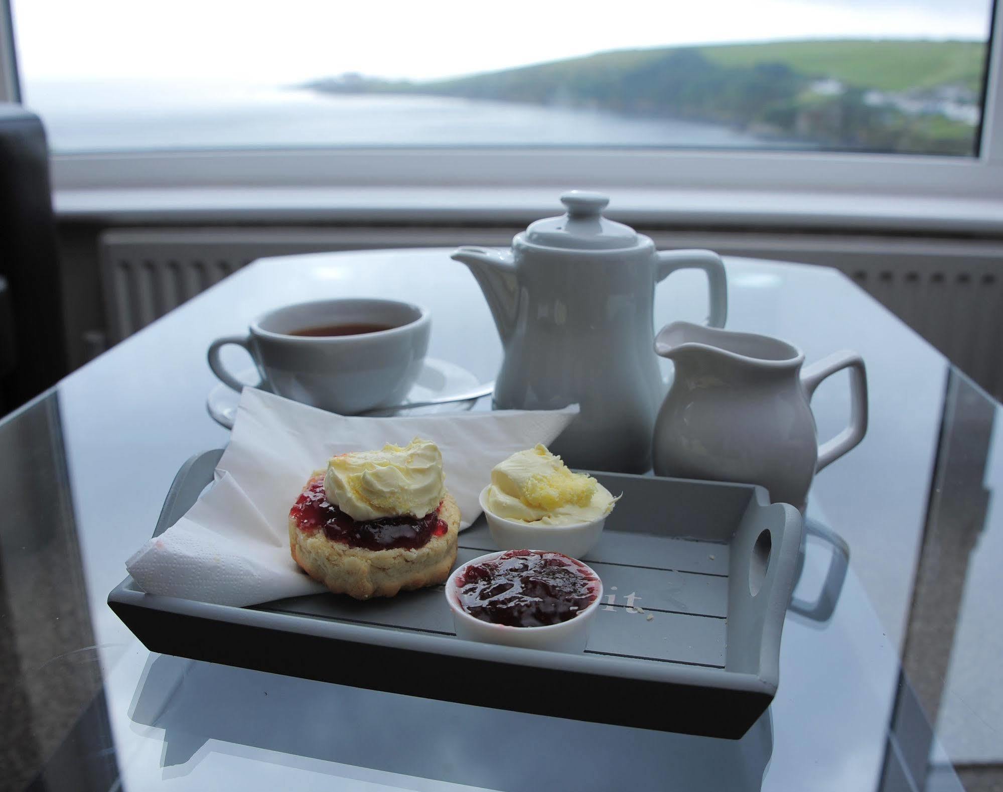 Mevagissey Bay Hotel Экстерьер фото